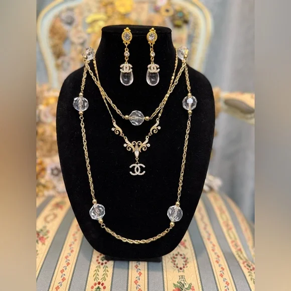 Gold and Blue Crystal Jewelry Set - Picture 7 of 9